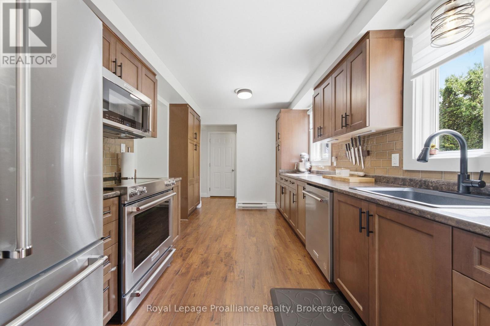 67 Barbara Street, Quinte West, Ontario  K8V 1Z6 - Photo 13 - X13449652