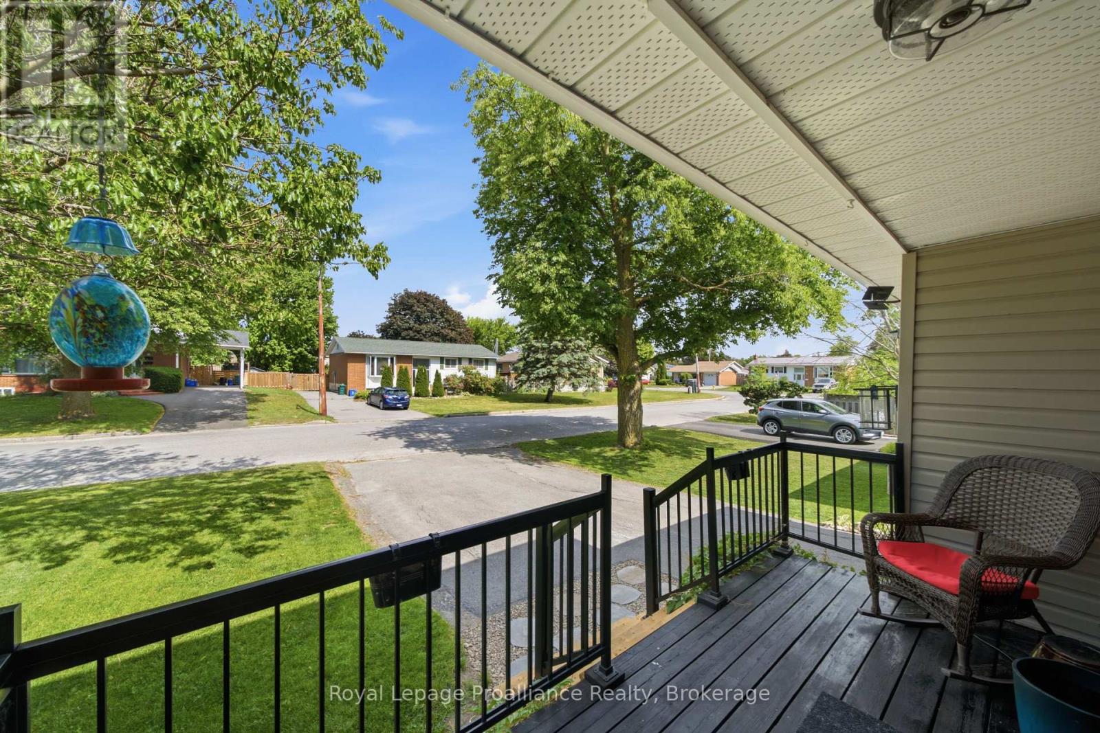 67 Barbara Street, Quinte West, Ontario  K8V 1Z6 - Photo 4 - X13449652