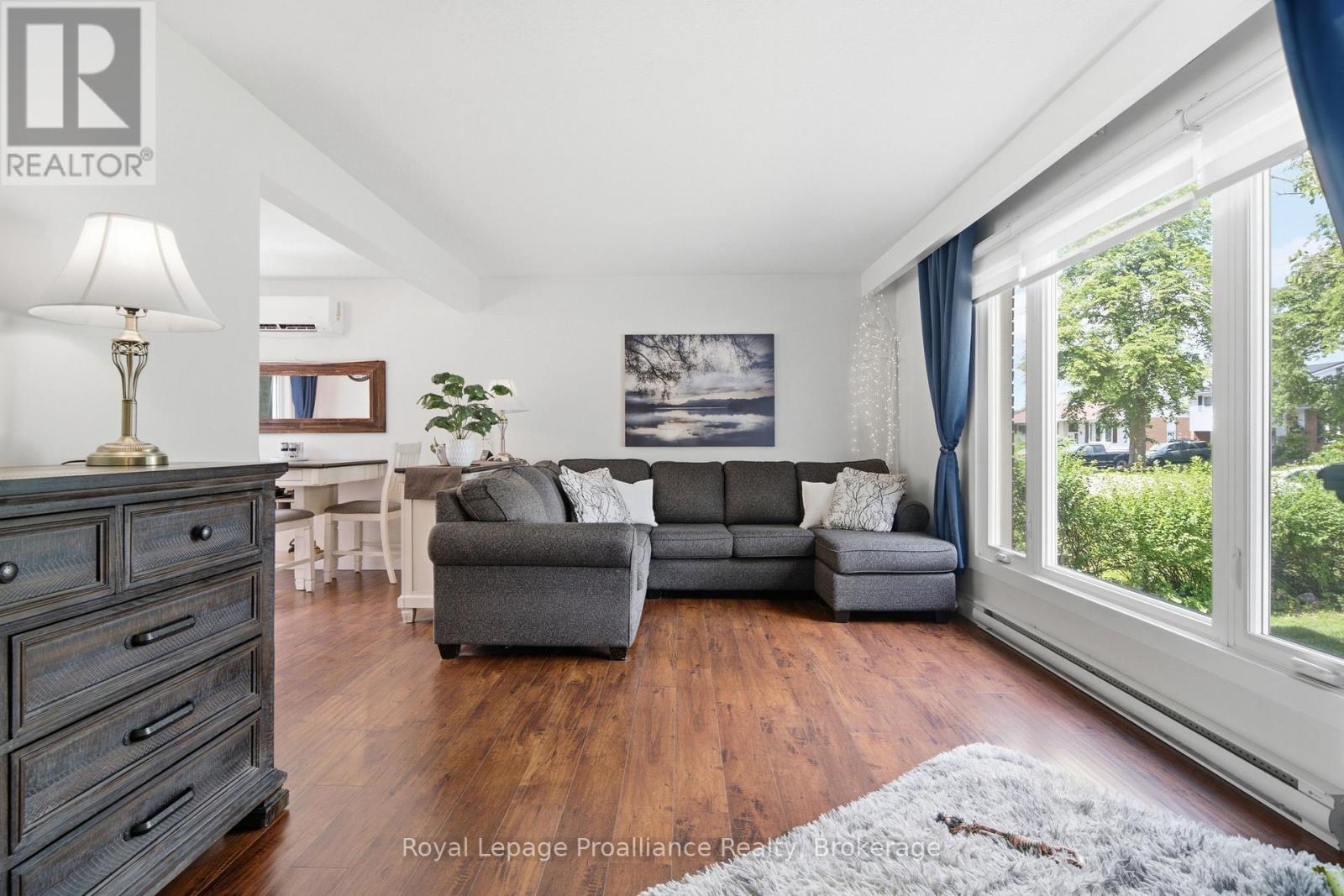 67 Barbara Street, Quinte West, Ontario  K8V 1Z6 - Photo 7 - X13449652