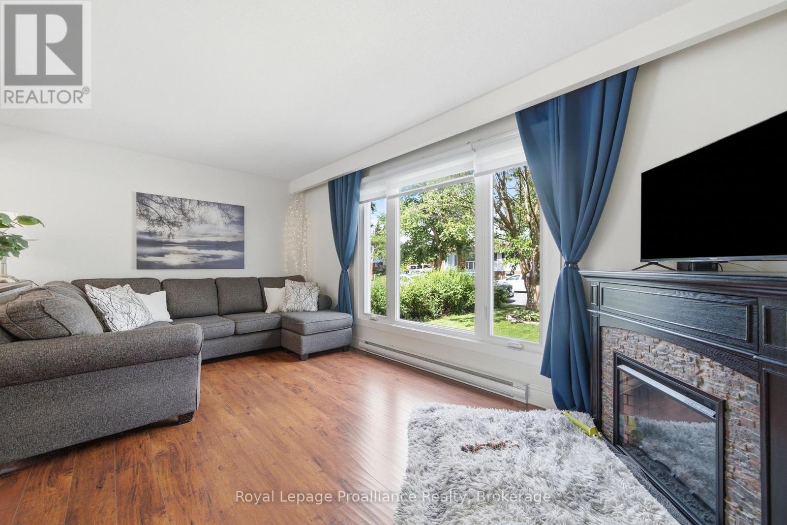 67 Barbara Street, Quinte West, Ontario  K8V 1Z6 - Photo 8 - X13449652