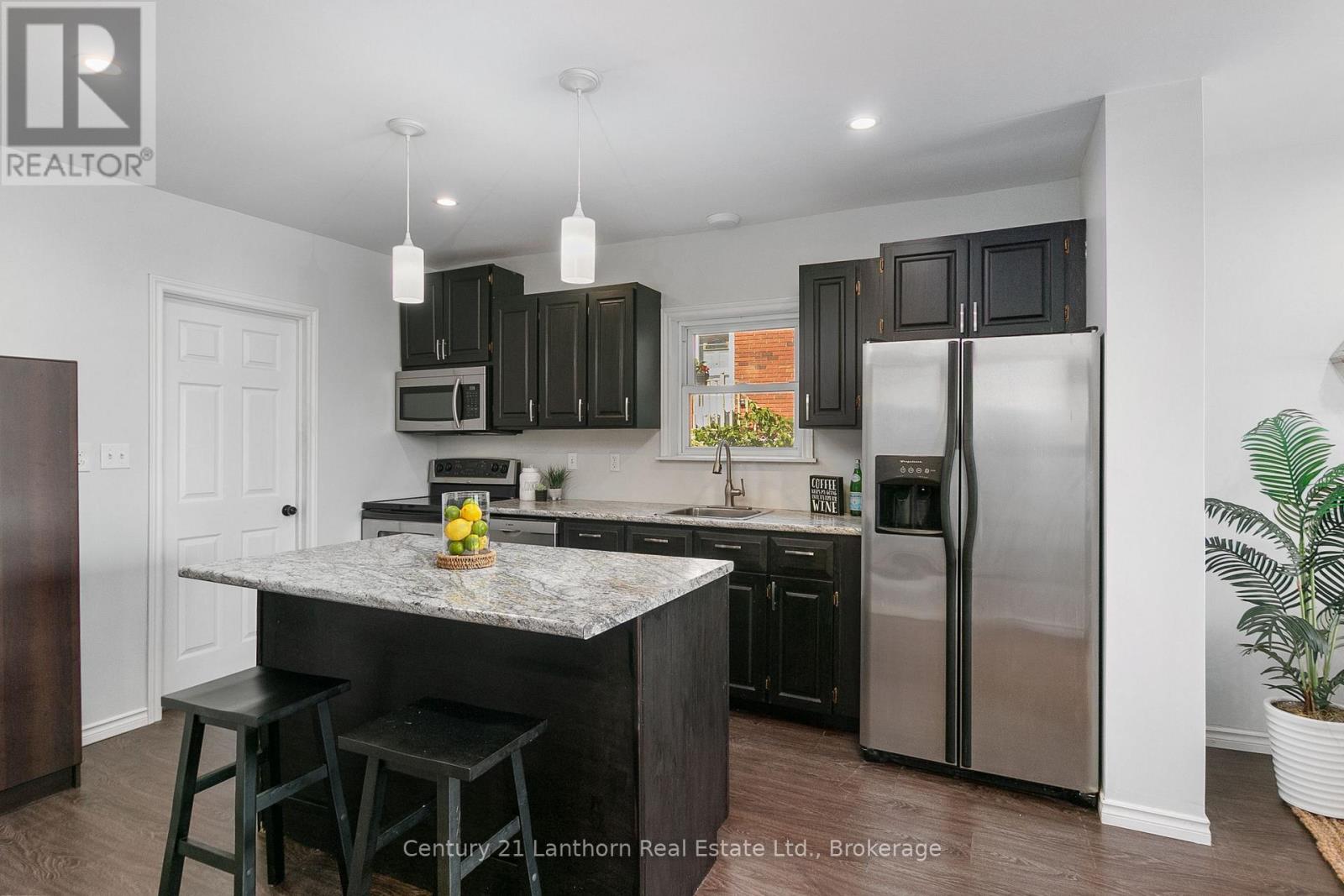 104 Creswell Street, Quinte West (Trenton Ward), Ontario  K8V 3G9 - Photo 8 - X13449778