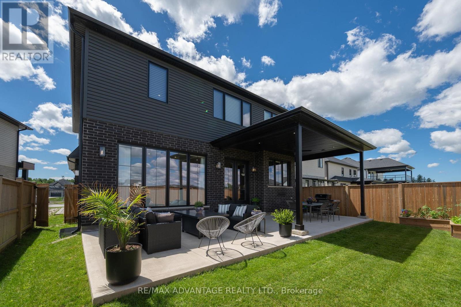 1653 Medway Park Drive, London North, Ontario  N6G 3W1 - Photo 43 - X13449672