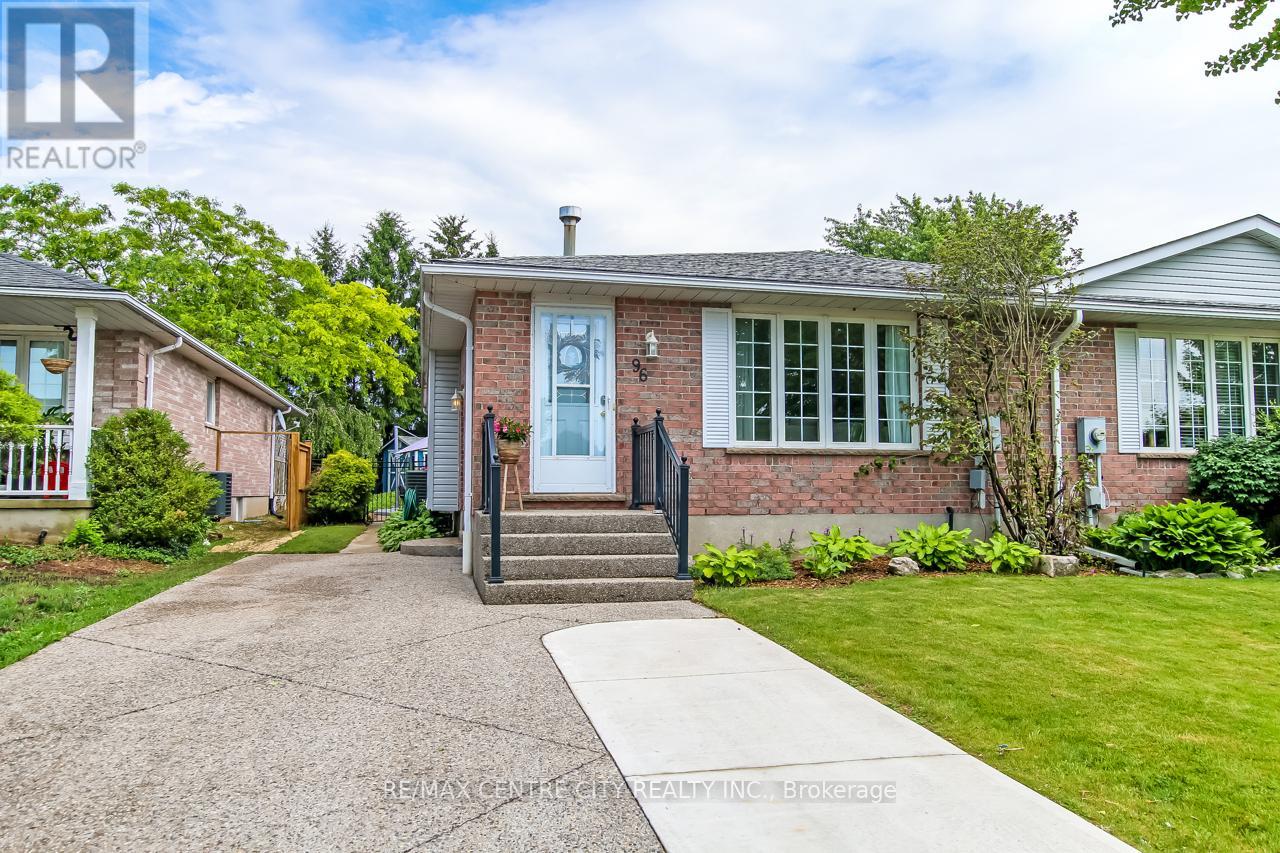 96 CARRIE CRESCENT, St. Thomas, Ontario