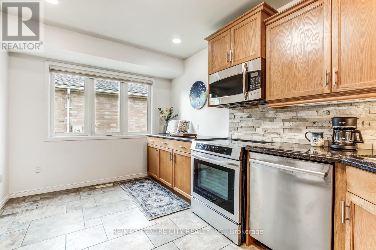 96 Carrie Crescent, St. Thomas, Ontario  N5R 6C2 - Photo 7 - X13449736