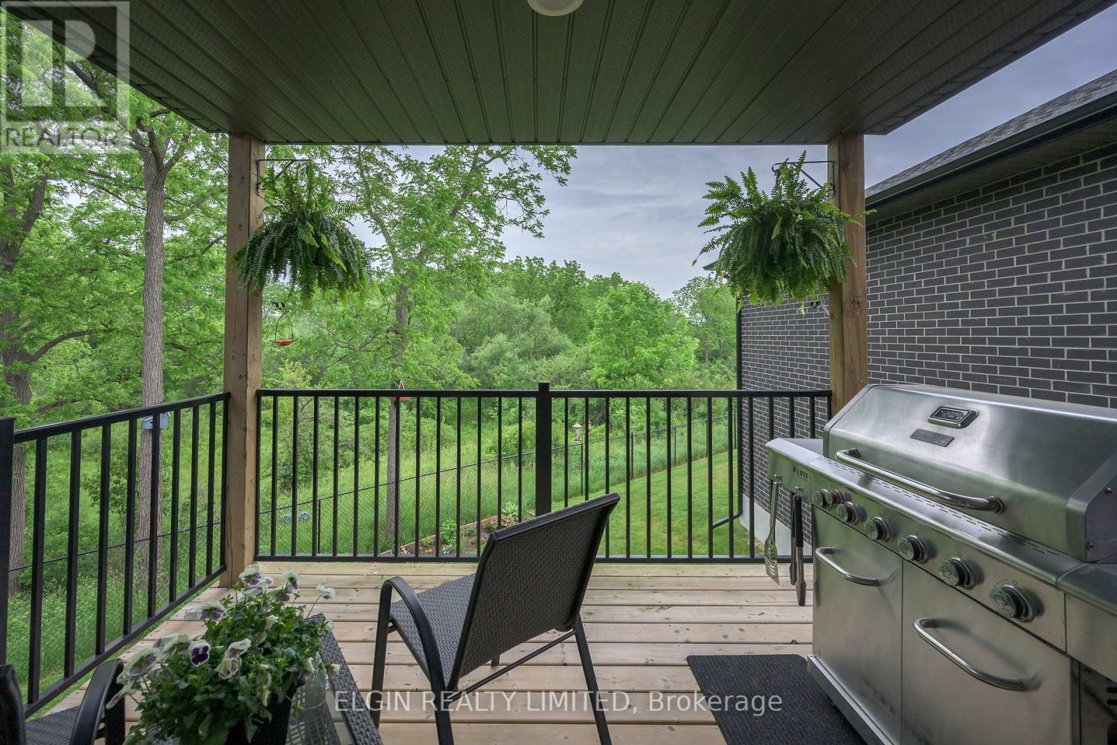 10-4 Mcpherson Court, Central Elgin, Ontario  N5P 0E6 - Photo 8 - X13449740