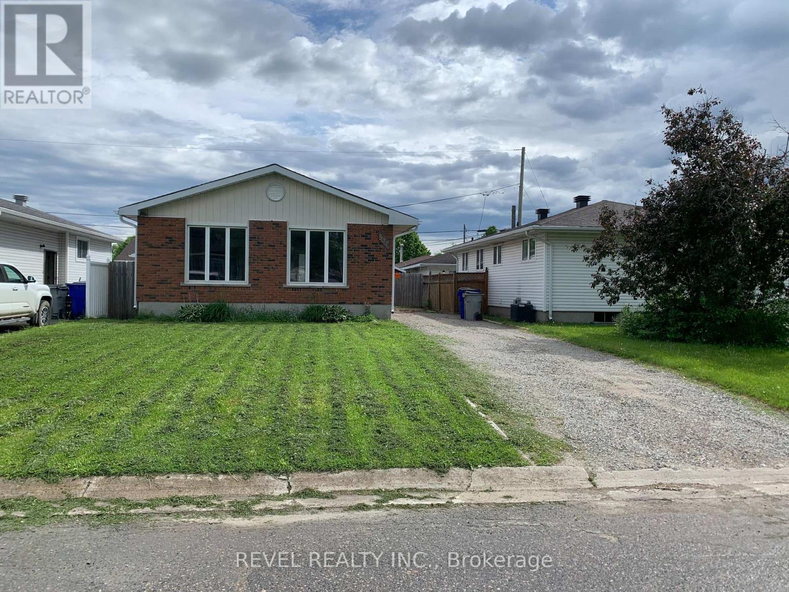 597 Spooner Drive, Timmins, Ontario  P4N 4R6 - Photo 2 - T13449790