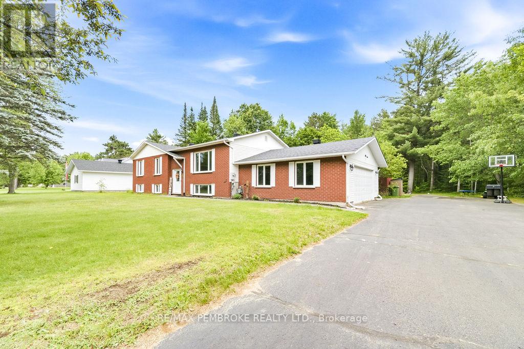 280 CARLA STREET, Petawawa, Ontario
