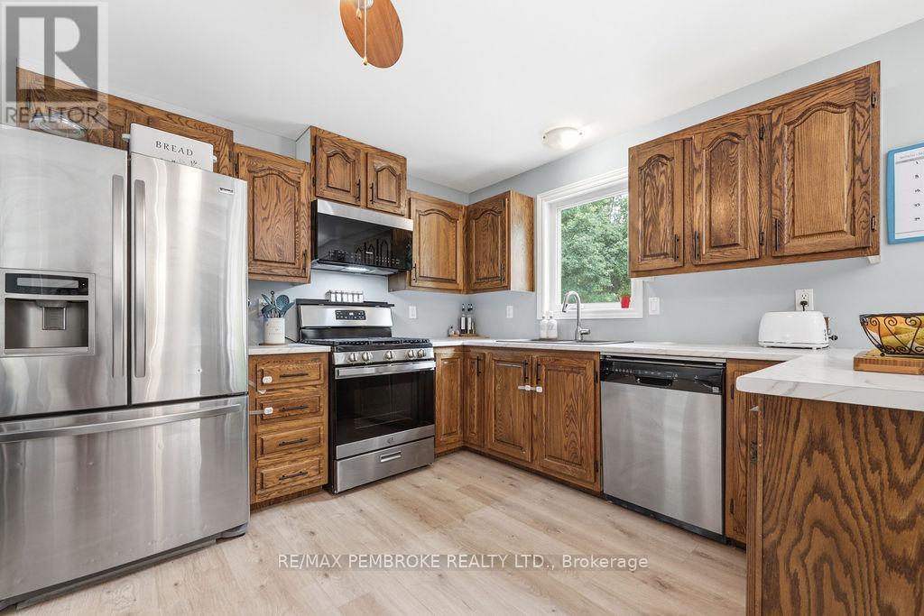 280 Carla Street, Petawawa, Ontario  K8H 3L8 - Photo 11 - X13449770