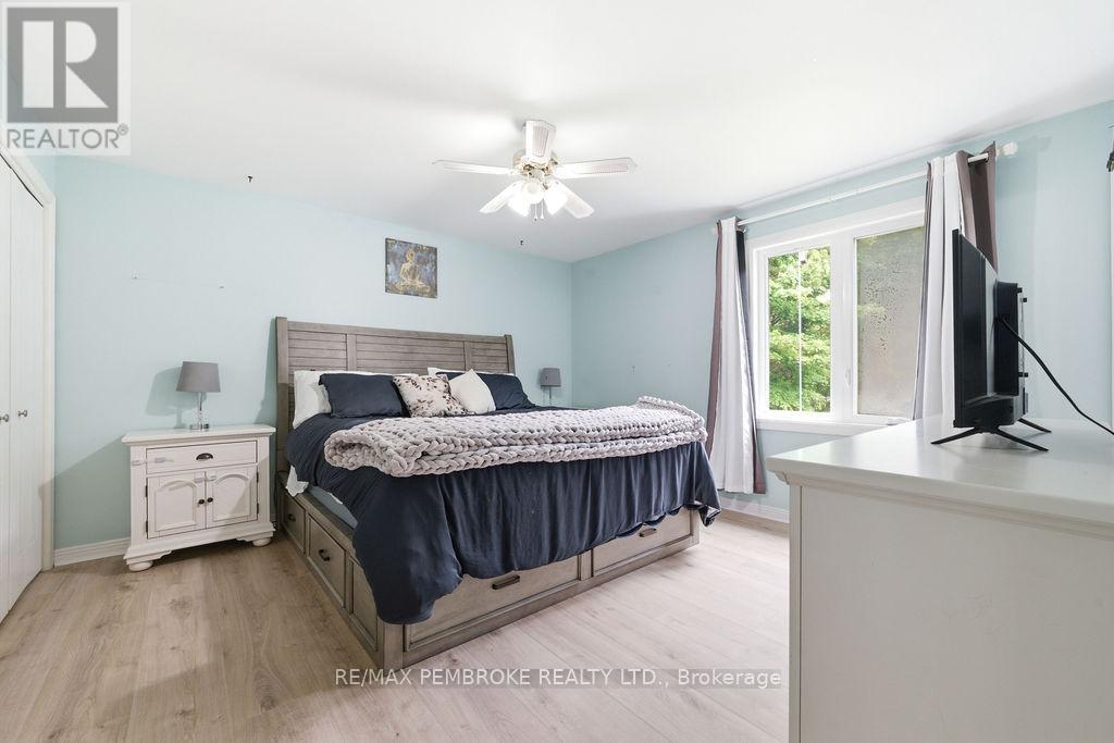 280 Carla Street, Petawawa, Ontario  K8H 3L8 - Photo 18 - X13449770