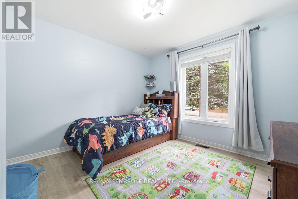 280 Carla Street, Petawawa, Ontario  K8H 3L8 - Photo 22 - X13449770