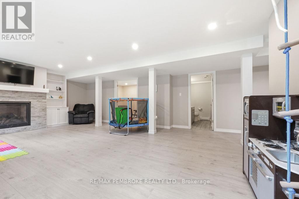 280 Carla Street, Petawawa, Ontario  K8H 3L8 - Photo 28 - X13449770