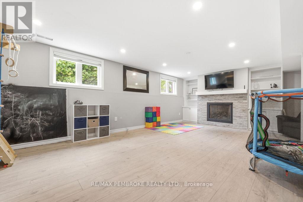 280 Carla Street, Petawawa, Ontario  K8H 3L8 - Photo 30 - X13449770