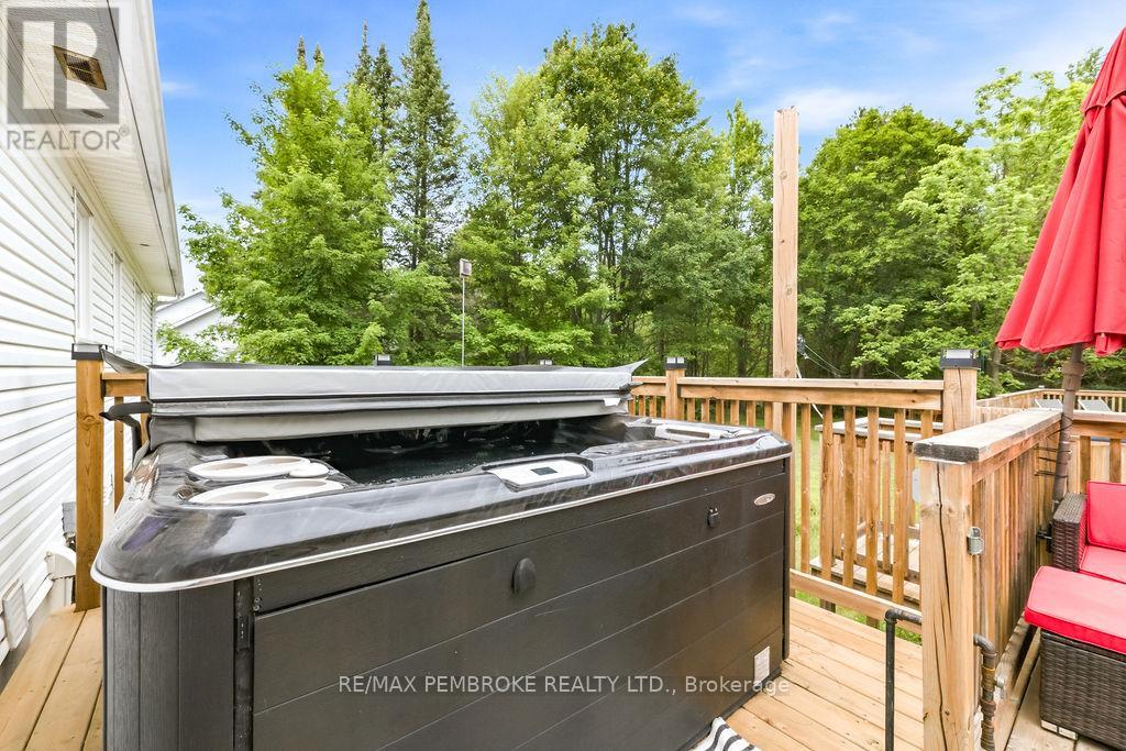 280 Carla Street, Petawawa, Ontario  K8H 3L8 - Photo 35 - X13449770