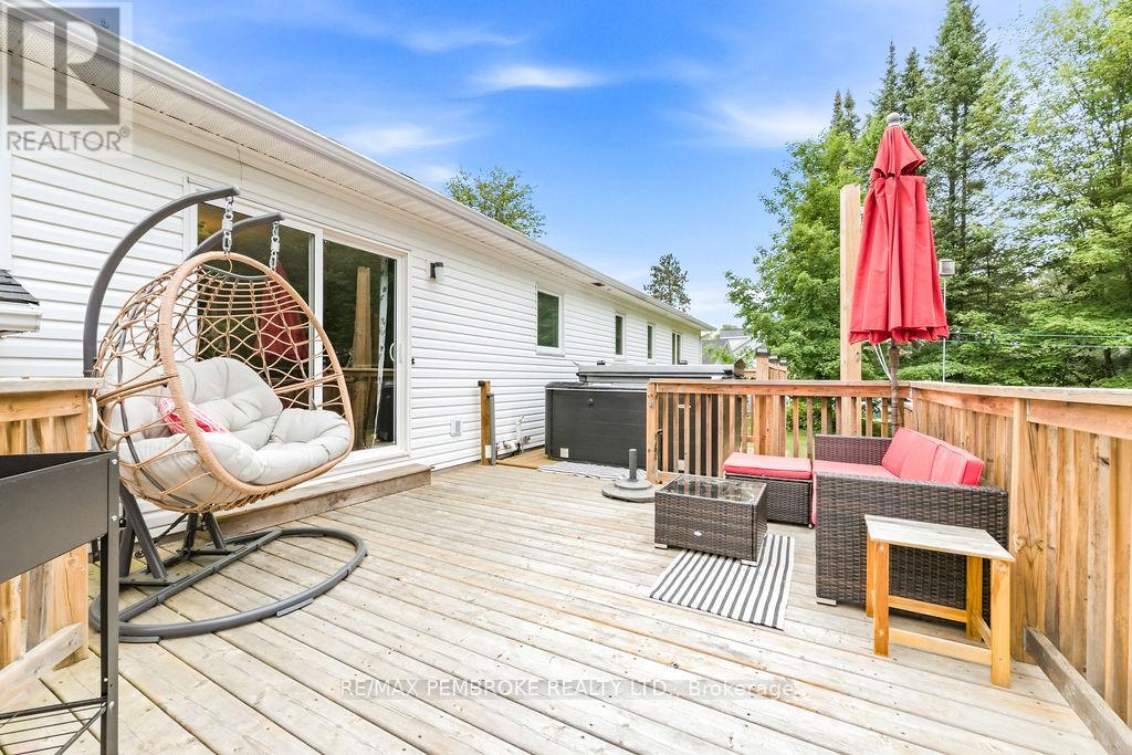 280 Carla Street, Petawawa, Ontario  K8H 3L8 - Photo 36 - X13449770
