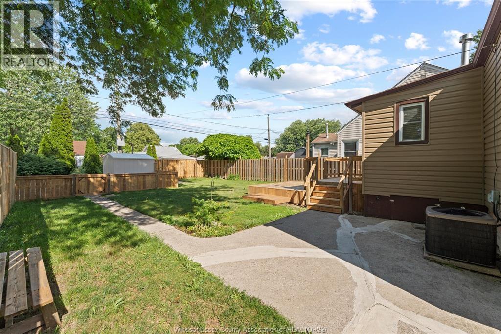 1904 Westcott, Windsor, Ontario  N8W 4K4 - Photo 21 - 26014230