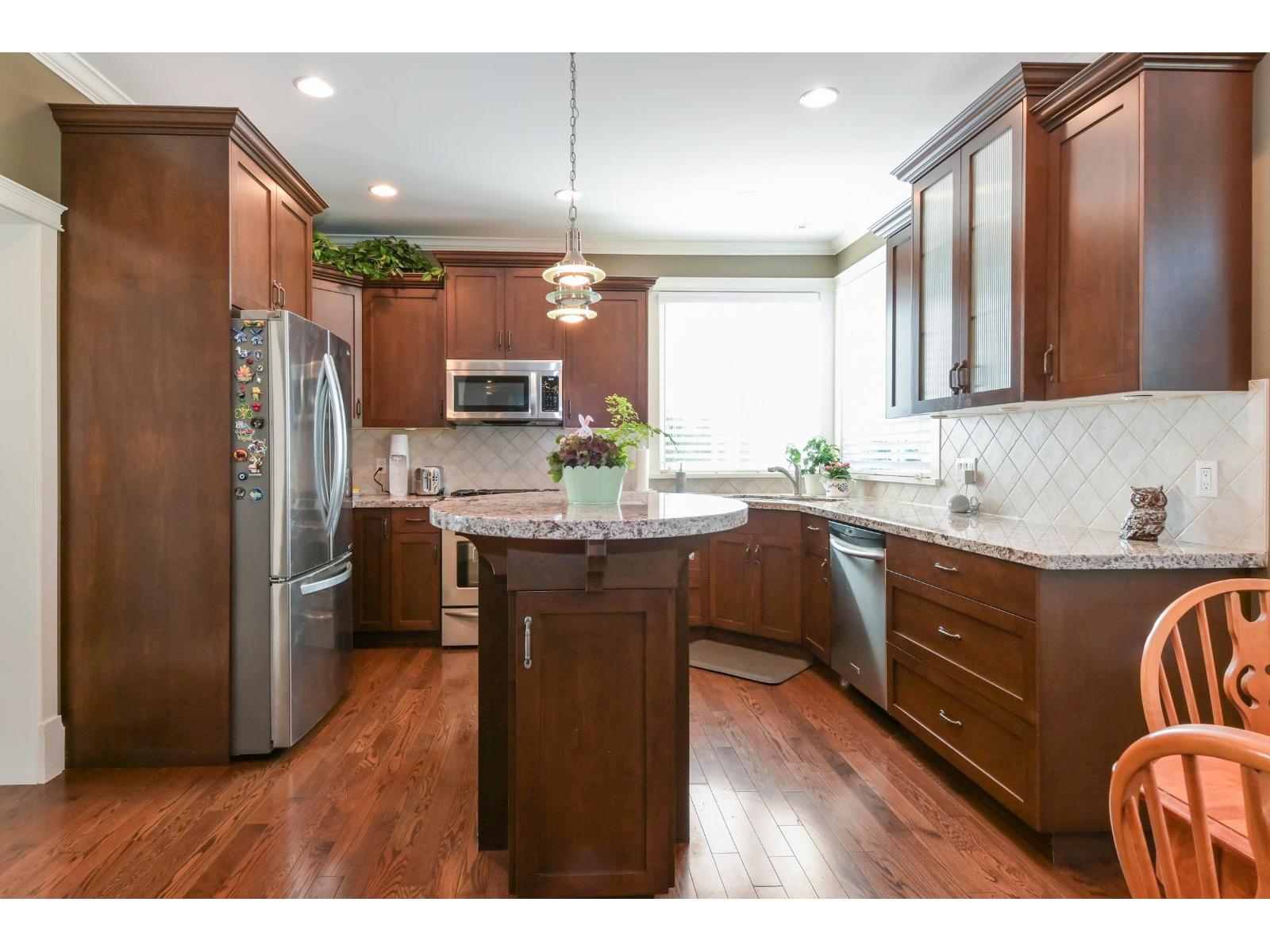 5879 165 Street, Surrey, British Columbia  V3S 4G2 - Photo 5 - R3110525