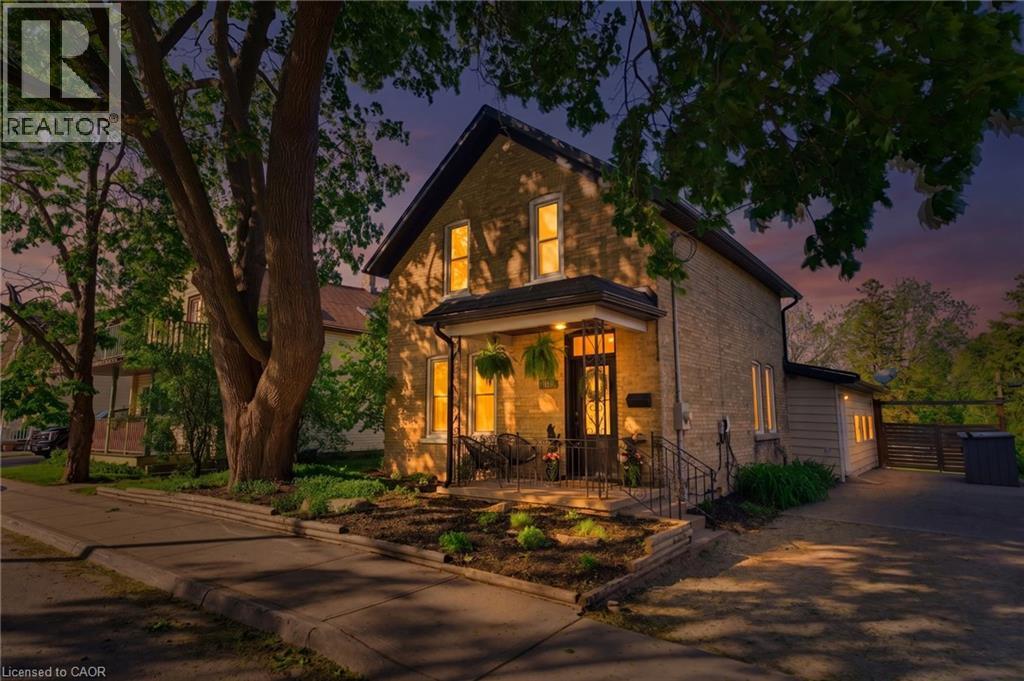 440 Duke Street W, Kitchener, Ontario  N2H 3Y8 - Photo 2 - 40839911