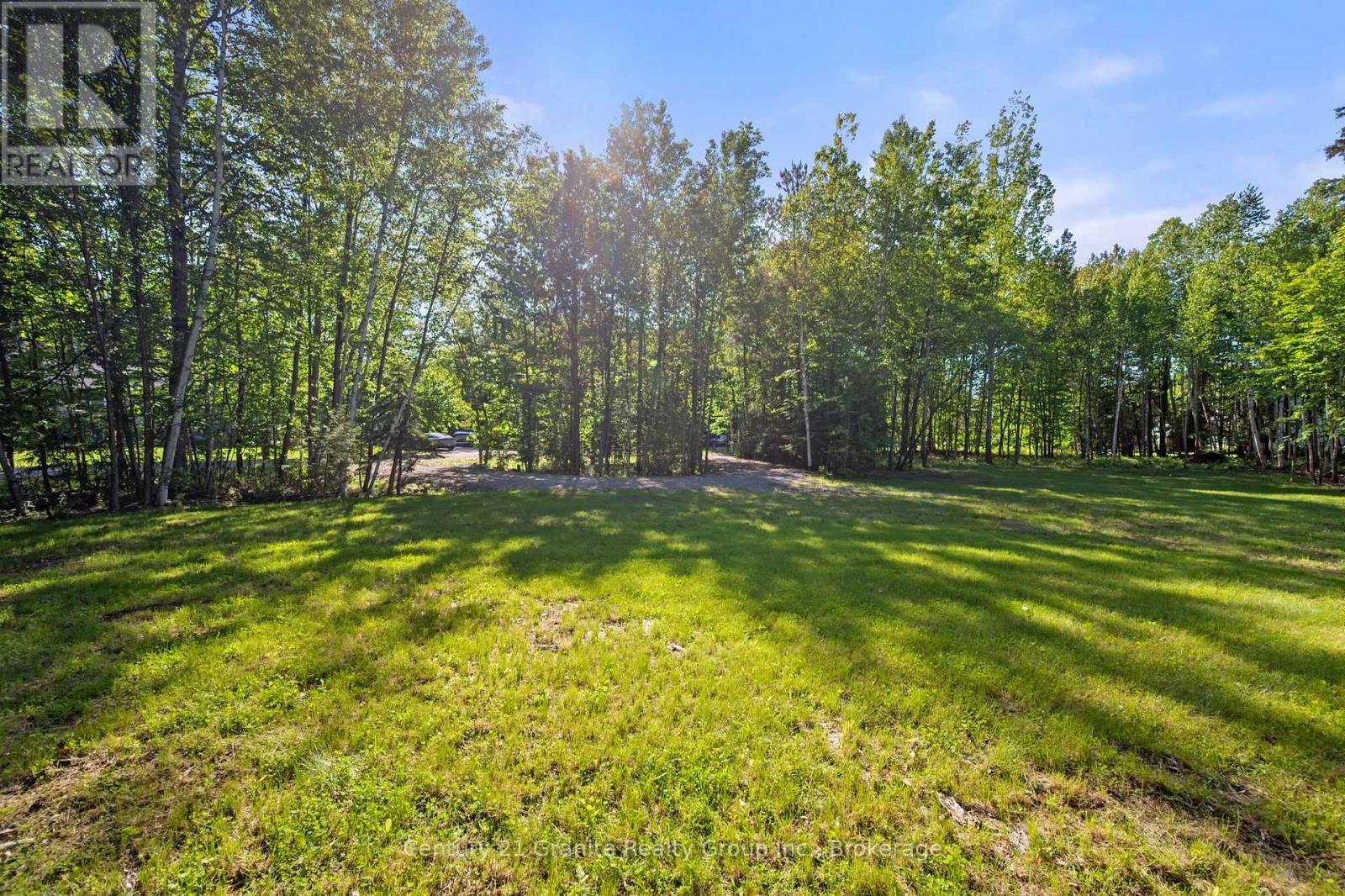 1042 Suburban Court, Dysart Et Al, Ontario  K0M 2K0 - Photo 3 - X13449662