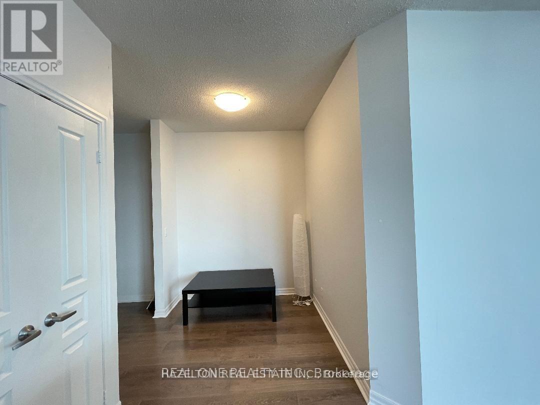 1709 - 220 Burnhamthorpe Road, Mississauga, Ontario  L5B 4N4 - Photo 10 - W13223962