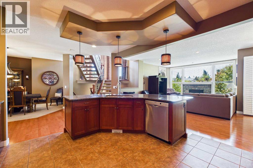 39 Tuscany Glen Place Nw, Calgary, Alberta  T3L 2T6 - Photo 9 - A2319106