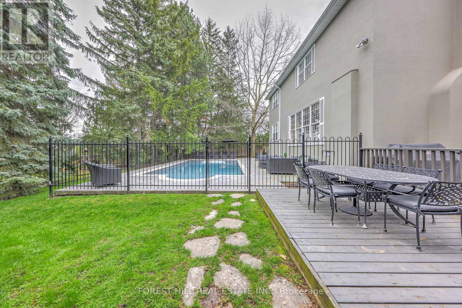 48 Grangemill Crescent, Toronto, Ontario  M3B 2J2 - Photo 39 - C13445280