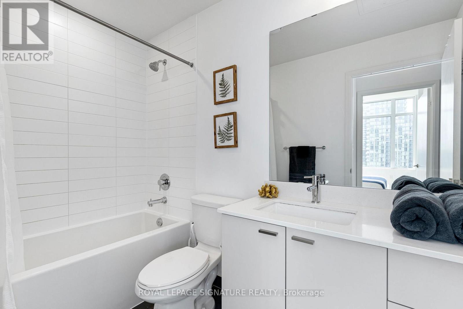 806e - 576 Front Street W, Toronto, Ontario  M5V 1C1 - Photo 17 - C13449604
