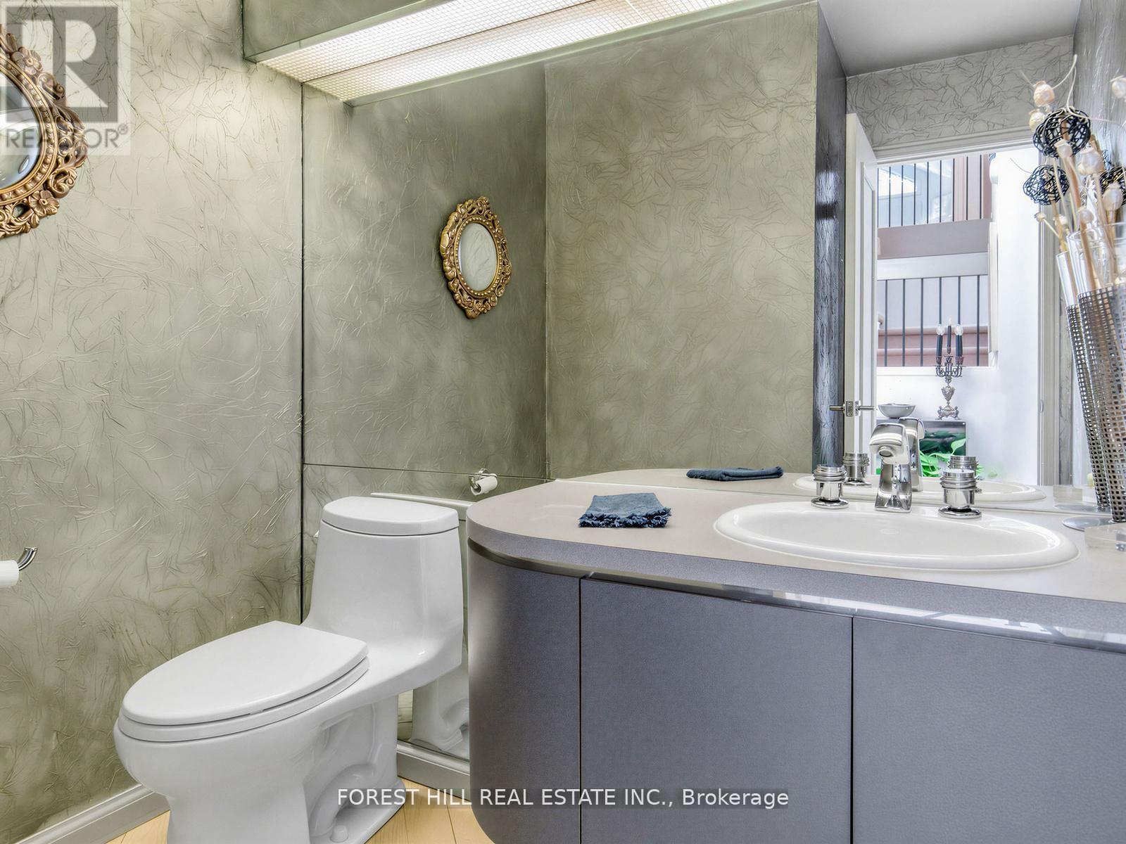 43 Beaverhall Drive, Toronto, Ontario  M2L 2C8 - Photo 20 - C13449636