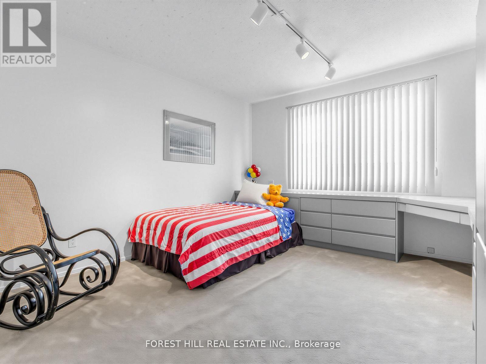 43 Beaverhall Drive, Toronto, Ontario  M2L 2C8 - Photo 30 - C13449636