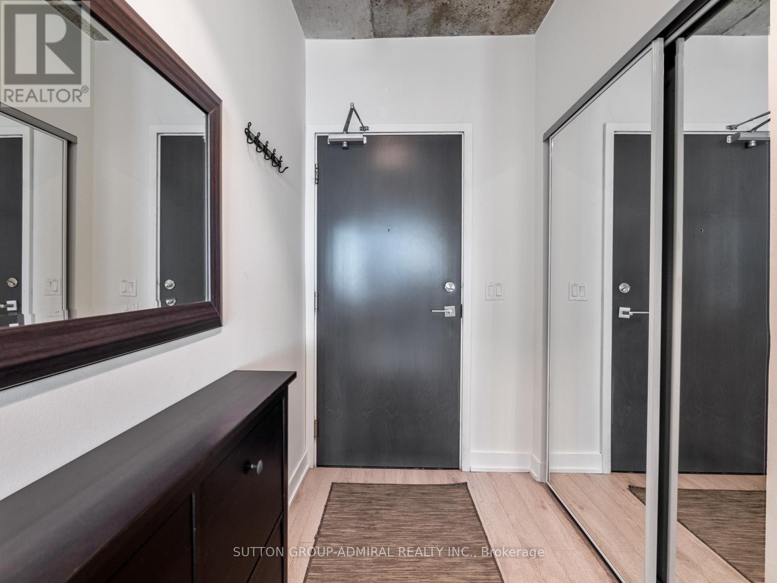 1602 - 20 Minowan Miikan Lane, Toronto, Ontario  M6J 0E5 - Photo 2 - C13449702