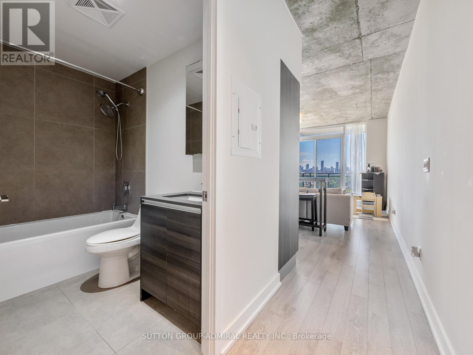 1602 - 20 Minowan Miikan Lane, Toronto, Ontario  M6J 0E5 - Photo 4 - C13449702