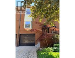 21 RED MAPLE COURT, Toronto, Ontario