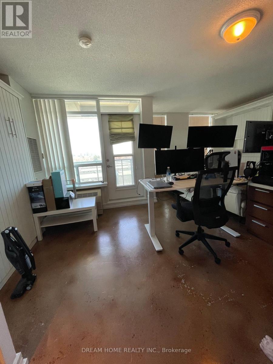 Uph14 - 19 Avondale Avenue, Toronto, Ontario  M2N 0A6 - Photo 2 - C13449776