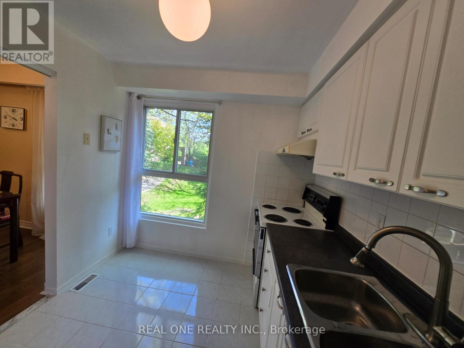 174 Rusty Crestway, Toronto, Ontario M2J 2Y6 - Photo 13 - C13449800