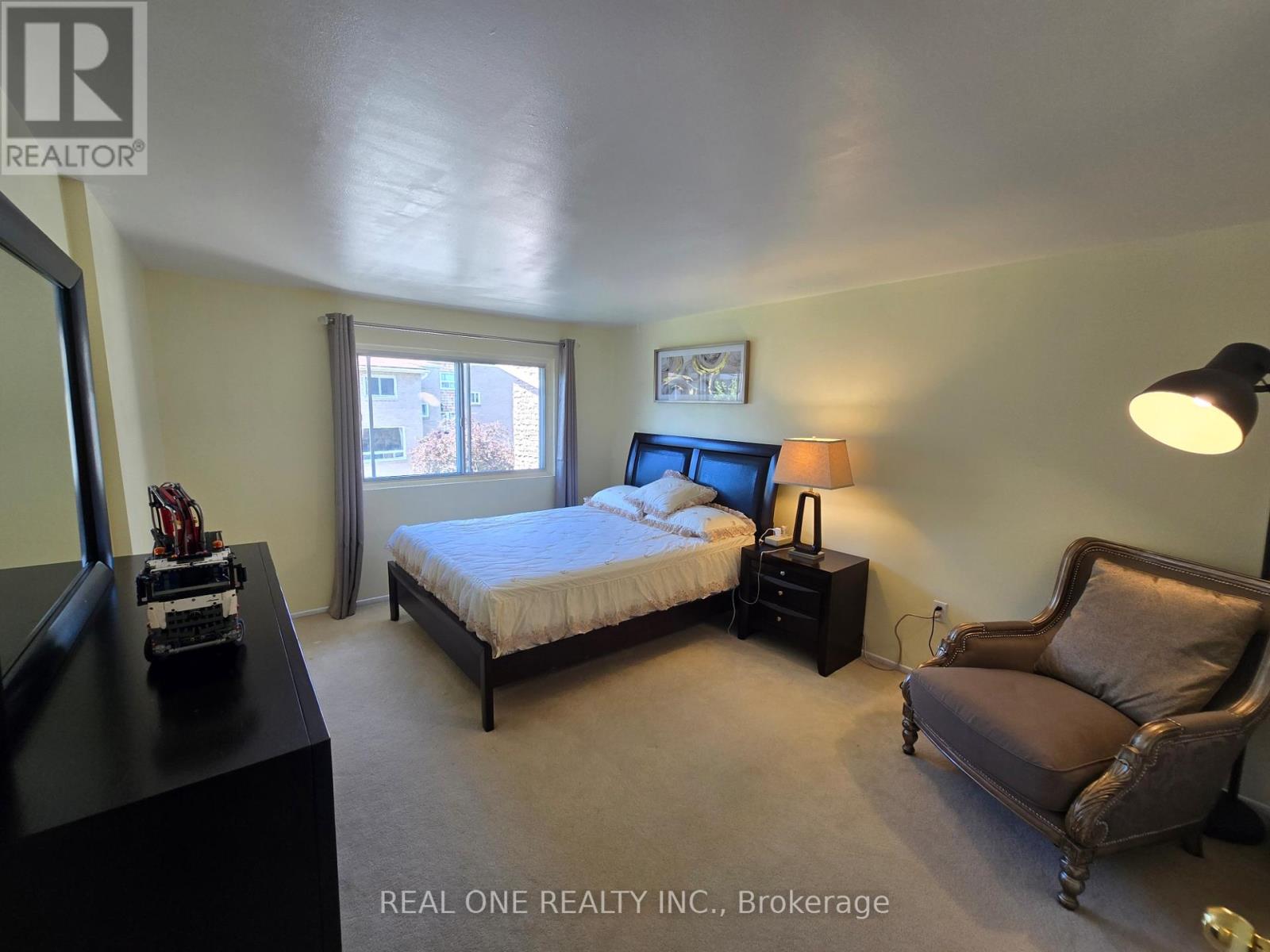 174 Rusty Crestway, Toronto, Ontario M2J 2Y6 - Photo 19 - C13449800
