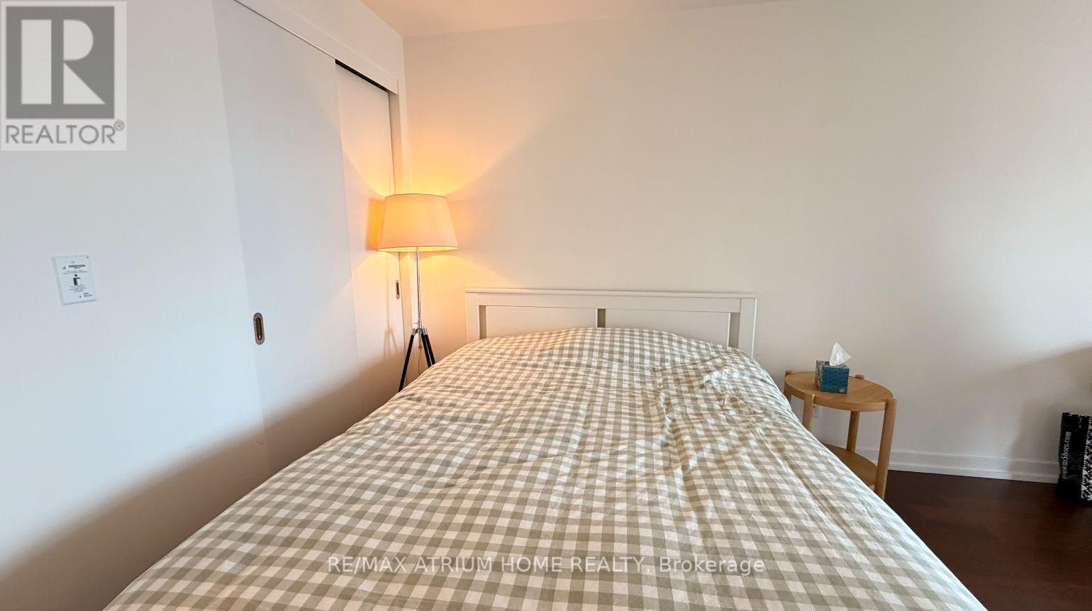 1903 - 21 Widmer Street, Toronto, Ontario  M5V 2E8 - Photo 11 - C13449866