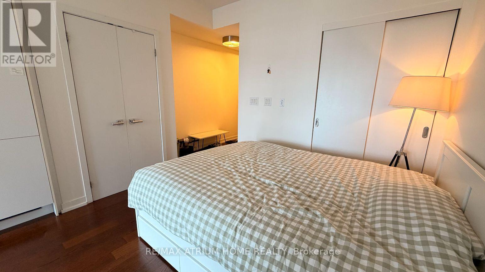1903 - 21 Widmer Street, Toronto, Ontario  M5V 2E8 - Photo 12 - C13449866