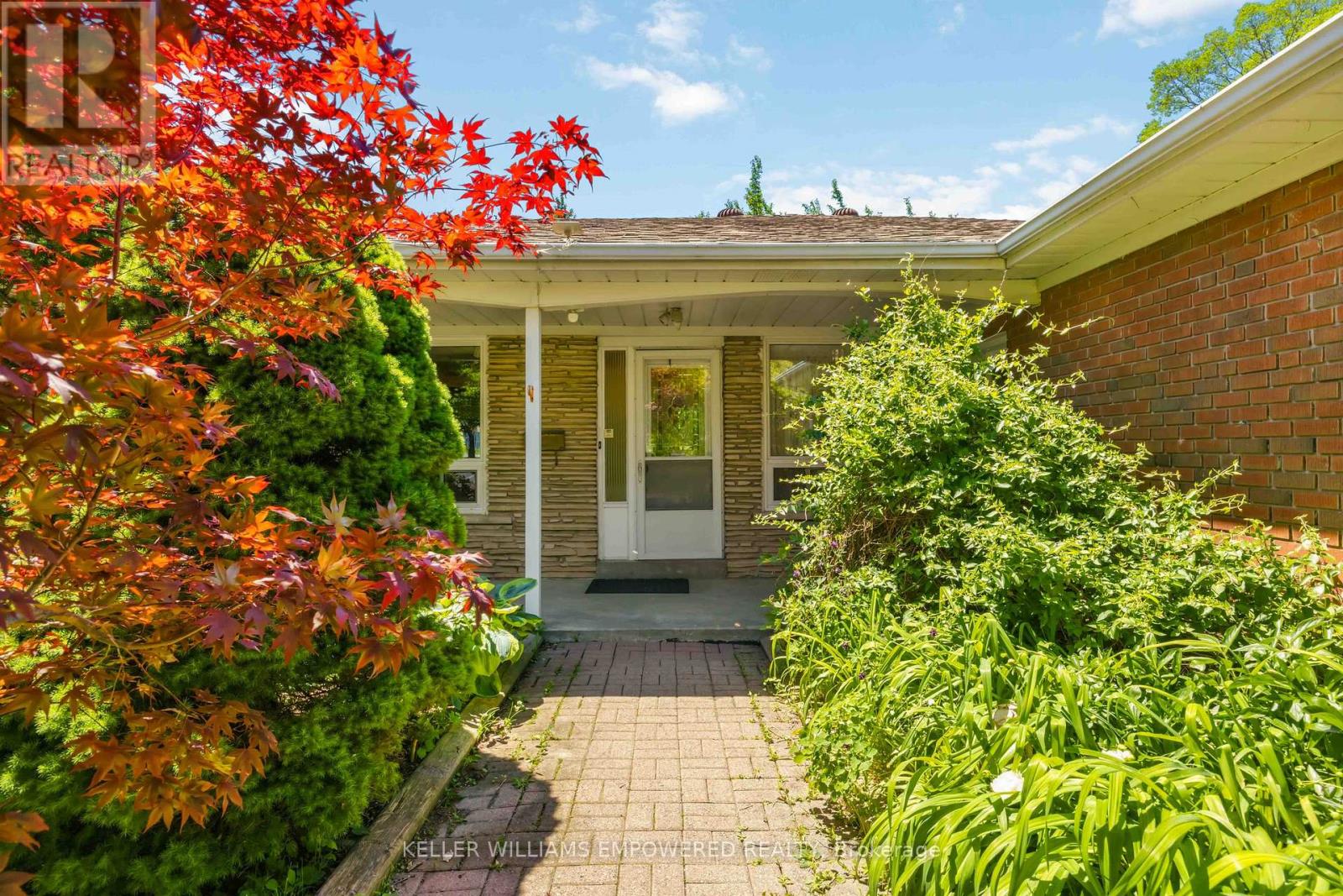 42 Pineway Boulevard, Toronto, Ontario  M2H 1A1 - Photo 8 - C13449950