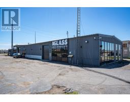 121 White Oak DR E, Sault Ste. Marie, Ontario