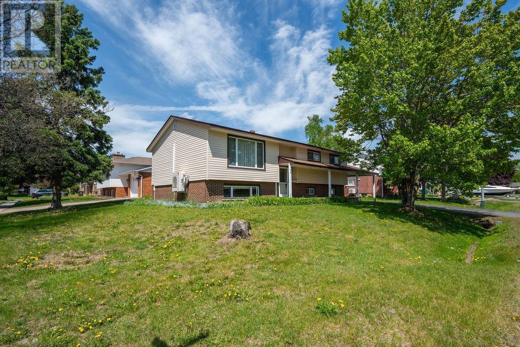 84 Koprash Ct, Sault Ste. Marie, Ontario  P6B 5R9 - Photo 3 - SM261351