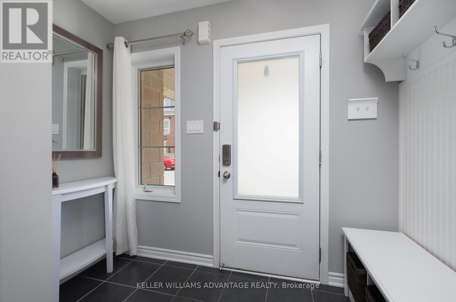 98 Howe Avenue, Toronto, Ontario  M1L 0J4 - Photo 5 - E13449692