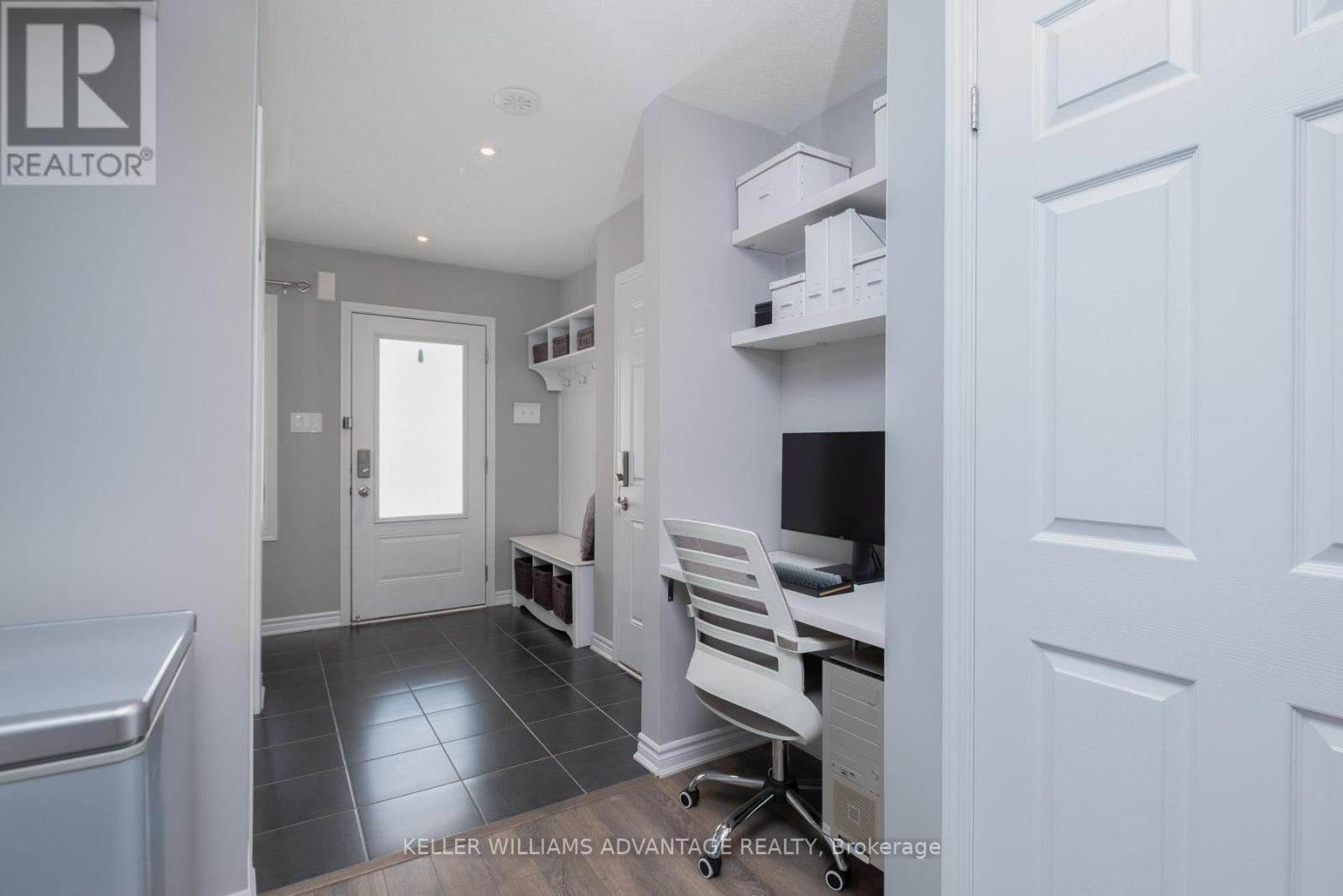 98 Howe Avenue, Toronto, Ontario  M1L 0J4 - Photo 6 - E13449692