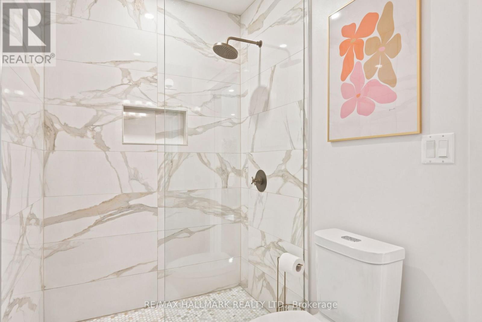 69 Gatwick Avenue, Toronto, Ontario  M4C 1W4 - Photo 31 - E13449840