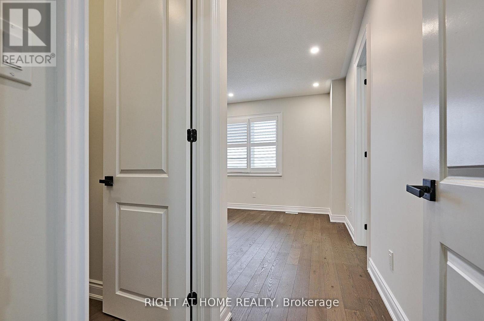 292 Windfield Farm Drive, Oshawa, Ontario  L1L 0M3 - Photo 22 - E13449842