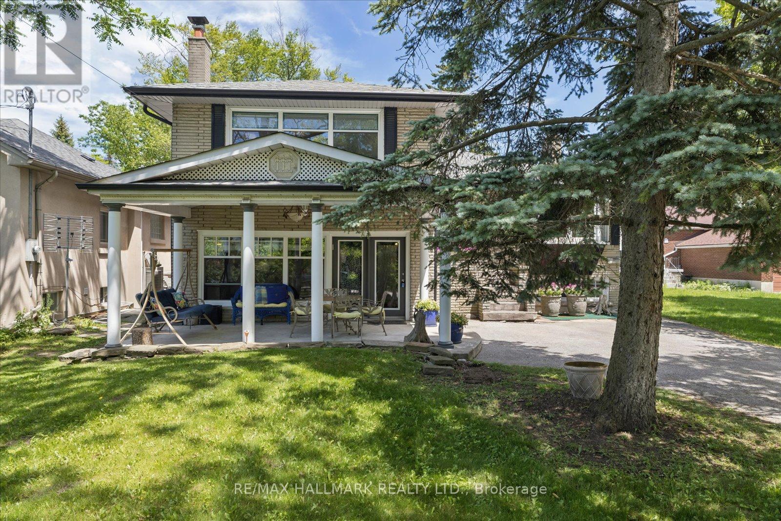 23 LARWOOD BOULEVARD, Toronto, Ontario