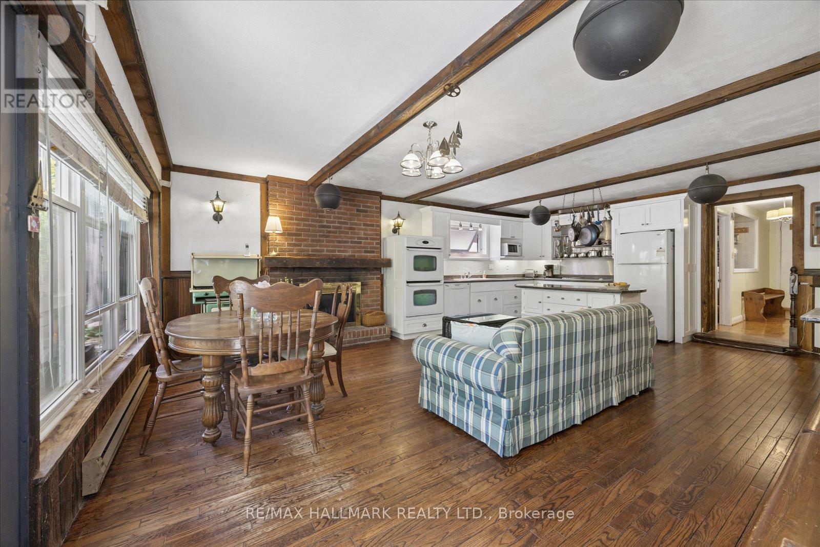 23 Larwood Boulevard, Toronto, Ontario  M1M 2M6 - Photo 11 - E13449864