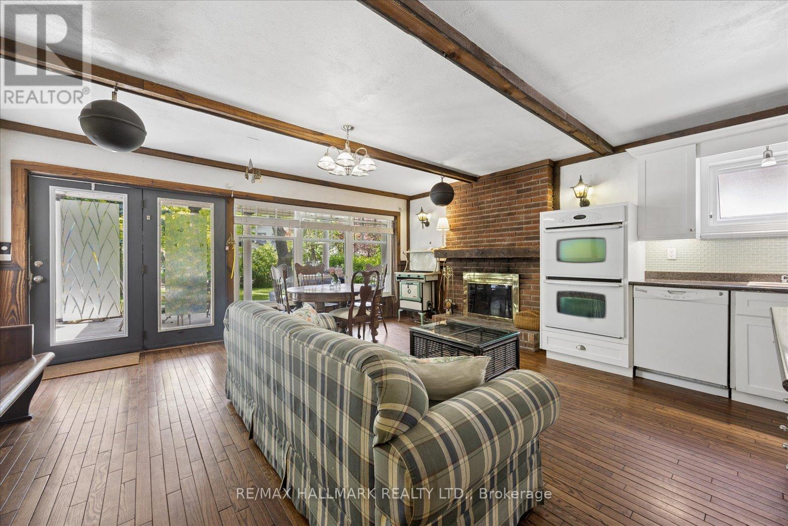 23 Larwood Boulevard, Toronto, Ontario  M1M 2M6 - Photo 12 - E13449864