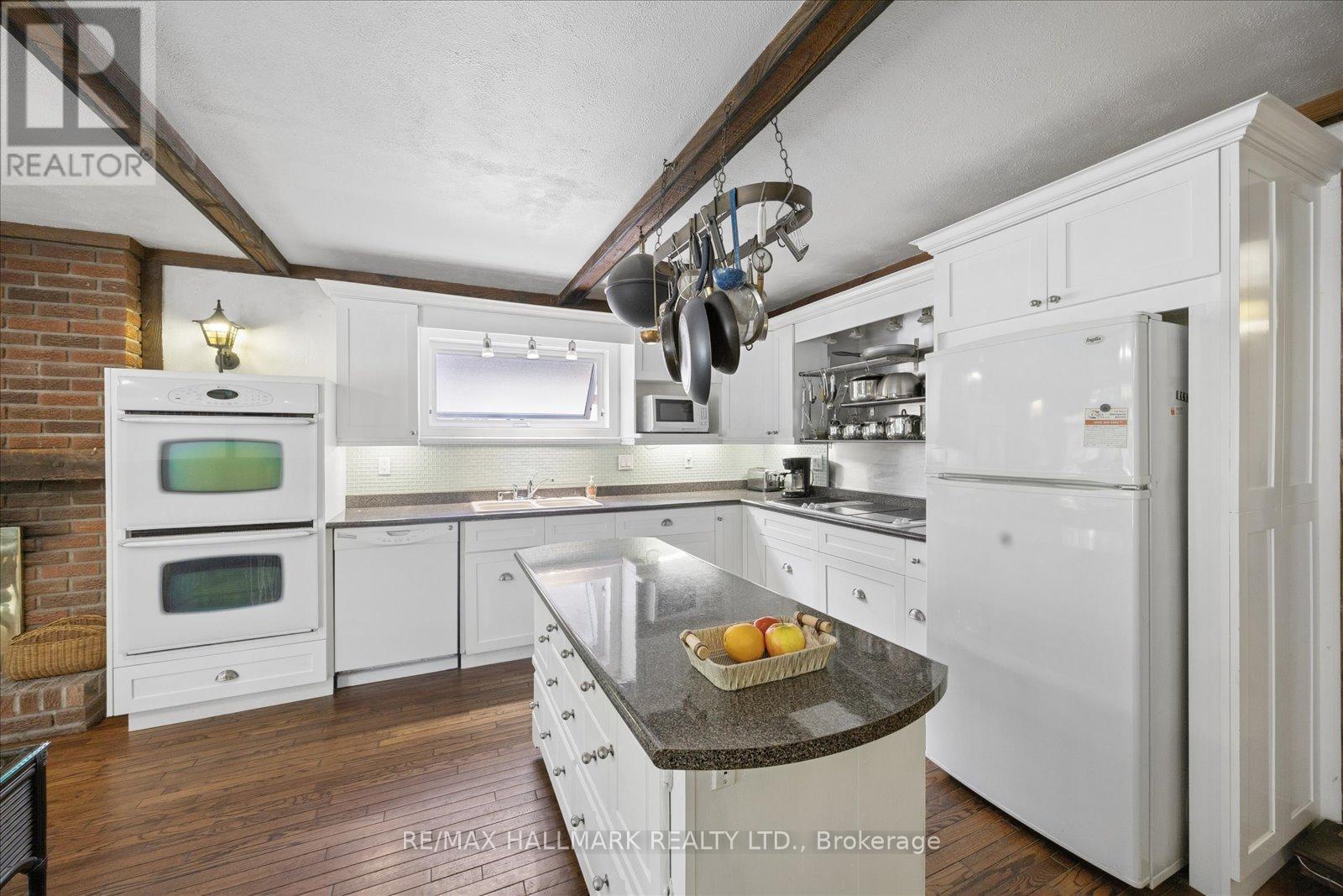 23 Larwood Boulevard, Toronto, Ontario  M1M 2M6 - Photo 14 - E13449864