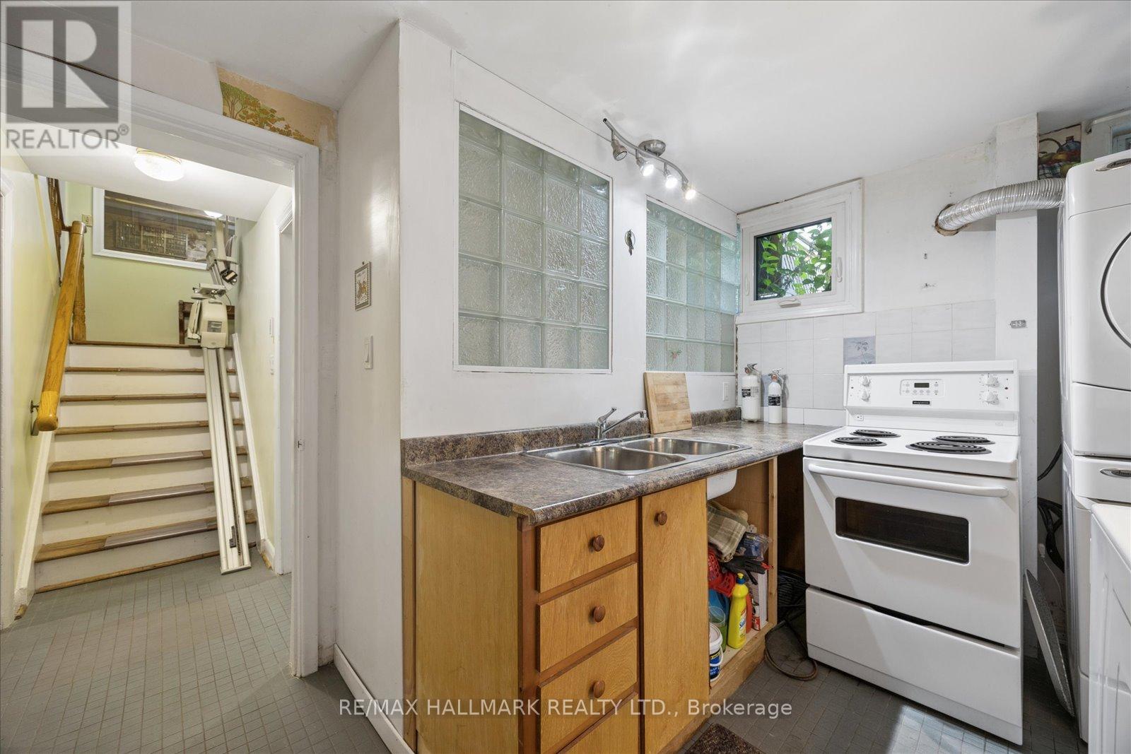23 Larwood Boulevard, Toronto, Ontario  M1M 2M6 - Photo 25 - E13449864