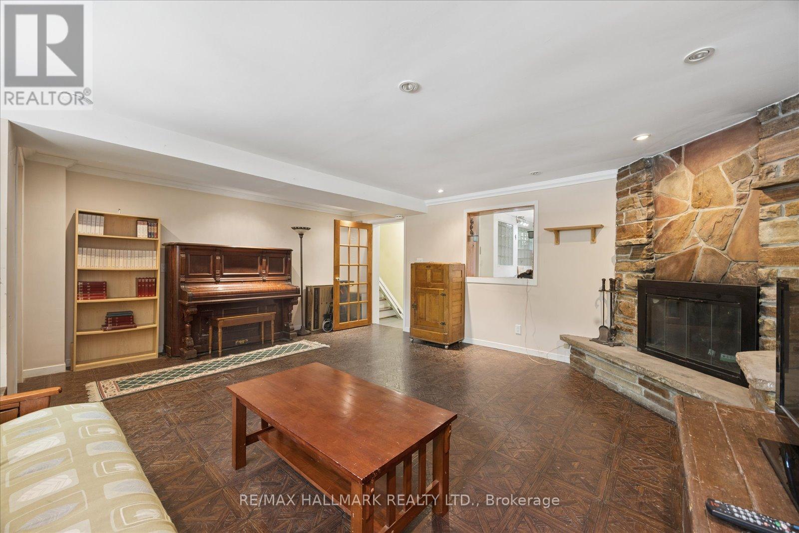 23 Larwood Boulevard, Toronto, Ontario  M1M 2M6 - Photo 30 - E13449864