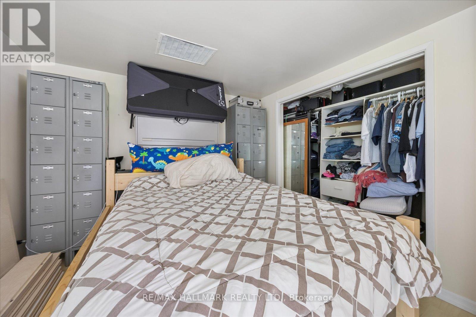 23 Larwood Boulevard, Toronto, Ontario  M1M 2M6 - Photo 35 - E13449864